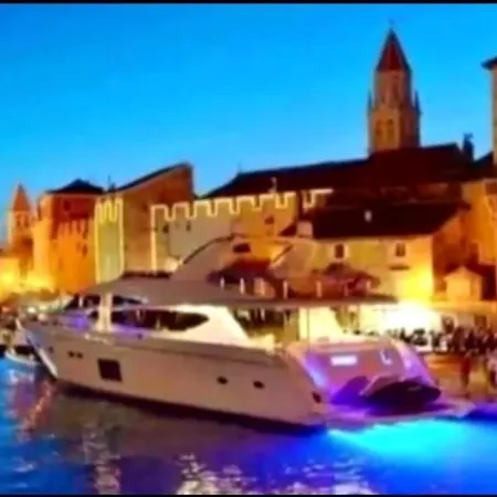 Apartman Orlica * Trogir